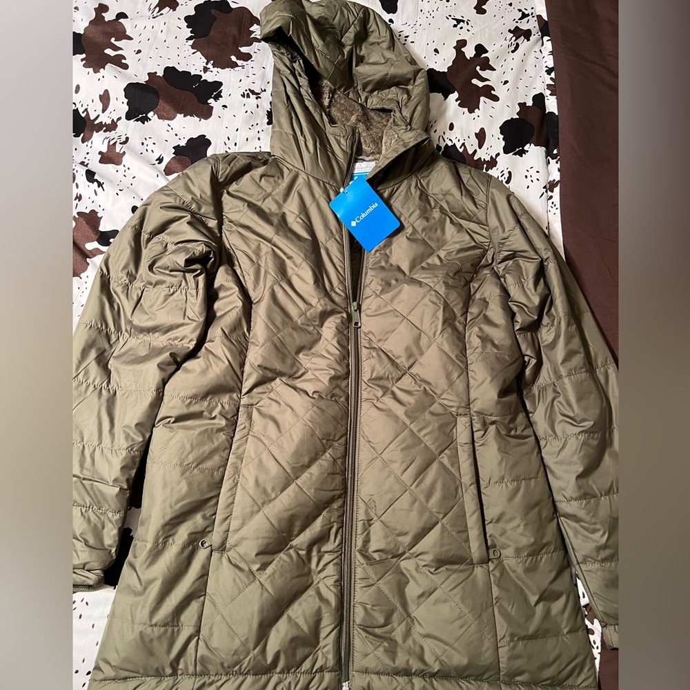 Columbia Puffer Jacket 🍃